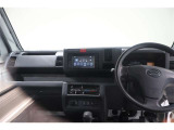 必要な装備を使いやすい位置に配置した機能的な運転席まわり。操作感や車両感覚など、ぜひ運転席に座って確かめてください。
