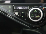 設定で室内温度を一定に保つオートエアコン。