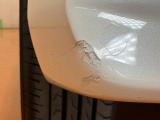 キズ凹み現状ですがお求めやすくなっております.リーズナブル価格のアウトレット車です!