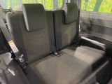 後部座席も気になるようなキズ・汚れやへたり等、大きなダメージはなく、良好な状態です。