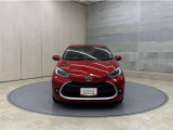 お車購入のポイントとなるフロントマスクです!シャープな目つきが印象的なデザインのヘッドランプです。