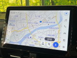 【10.5インチナビ】高級感とインパクトのある大画面ナビを装備。各種オーディオ操作はもちろん、スマホ連携もできる利便性の高いナビです♪
