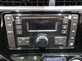 純正オーディオを装備しており、CD再生可能です。