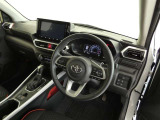 【運転席】運転席周りの画像です。プロの手で隅々までクリーニングしています。ご来店いただき実際に見てみてくださいね☆
