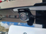 バックカメラが付いているので後方確認が非常にしやすいです。今や運転初心者も熟練者も必須装備!ついていて損はないですね♪