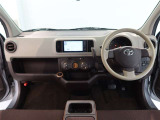 見通しのよいすっきりとした視界で、誰でも運転しやすいです。運転のしやすさは疲れにくさにも繋がりますよ♪