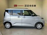 車両右側面からの写真になります。車をご覧になりたい時はお気軽に最寄りの店舗へご相談下さい。