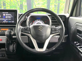 【純正革巻きステアリング】上質な革を使用することで、手にしっかり馴染みとても運転しやすいハンドルです♪