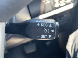 【 クルーズコントロール 】高速道路で便利な機能です!アクセルを離しても一定速度で走行ができる装備です!加速減速もスイッチ操作でOKです!