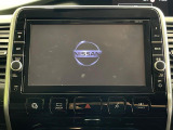 【大画面ナビ】人気の大型9インチナビを装備。存在感のある大画面はインパクト大!ナビ利用時のマップ表示は見やすく、テレビやDVDは臨場感がアップ!いつものドライブがグッと楽しくなります♪