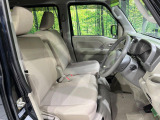 運転席シート廻りは使用感も少なく、良好な状態となっています。丁寧に使われていたことがよくわかりますね。