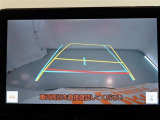 バックガイドモニターで、後方を確認しながら安心して駐車することができます。運転初心者も熟練者も必須の機能ですよ!