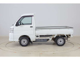 納車整備も当工場で整備士資格保有スタッフが行いますので安心です☆ 購入後の車検や点検もおまかせ下さい☆当店購入以外のお車も整備いたしますのでご家族やお知り合いのお車もお任せください!!
