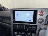 ディスプレイオーディオを装備。スマホとクルマをつなぐことで、これまでのナビに加えて、いろんなサービスが楽しめます。