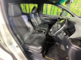 運転席シート廻りは使用感も少なく、良好な状態となっています。丁寧に使われていたことがよくわかりますね。