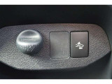 【アクセサリーソケット】12Vのカー用品等の電源供給が可能です。