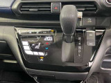 オートエアコンで快適な車内温度を演出してくれます!