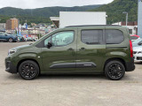 内装クリーニングも施しております。内装の綺麗なお車は気持ちが良くオススメさせていただく1つのポイントになっております。