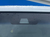 【ホンダセンシング】走行中に前方の車両等を認識し、衝突しそうな時は警報とブレーキで衝突回避と被害軽減をアシスト。より安全にドライブをお楽しみいただけます。