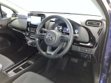 前方の見通しが良いすっきりした視界、誰でも扱いやすく運転できます。疲れにくく安心ドライブを更に快適なものにします!