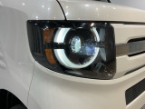 LEDヘッドライトで夜道も安心!