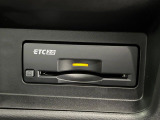 【ETC】高速道路の料金所をストレスなく通過!話題のスポットやサービスエリアに多い「スマートIC」利用時は必須のアイテムです。当店でセットアップを実施、ご納車当日からすぐにご利用いただけます!