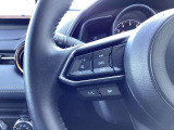 【ハンドルスイッチ】ハンドルを握ったまま、この車の快適装備を操作することが可能です☆詳しくは営業スタッフまでお尋ねください☆