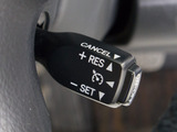 【オートクルーズコントロール】搭載。アクセル操作なしでも車が自動でスピードを保ってくれる機能です長距離の高速は楽々です。