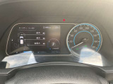 運転支援システムや、安全装置の設定を行うことができます。