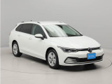 対向車・前走車を認識し、LEDを個別制御するマトリックステクノロジーを採用。ダイナミックターンインジケーターも前後に装備し、視認性を高め安全性を向上させます。