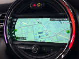 ●純正ナビ:一体感のあるナビは、高級感ある車内を演出してくれます。オーディオ機能も充実しておりますので、運転もより楽しめます♪