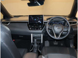 オシャレなインテリアで運転する気分も盛り上がりますよね^^