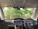 ワイドな視界で運転もしやすくなるように、設計されています。