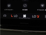 フロントシートには、シートヒーター&シートエアコンに加え、ステアリングホイール・ヒーターも装備。厳寒の地、北欧スウェーデン発祥のブランドならではのアイテムです。
