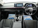 とても握りやすいステアリング!運転手の気持ちがそのまま伝わるかのような反応をしてくれます!小物入れや各ボタンの配置にこだわり、とても使いやすいです !視認性も良好なのでロングドライブもお任せ下さい!