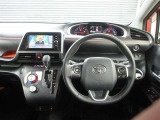 運転席はその車の重要ポイント。ぜひ実際にご乗車ください。お待ちしております。