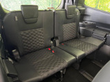 3列目シートはもちろん状態良好☆大人でもゆったりと座って頂けますので、大人数でのお出かけもラクラクです♪ご家族で、気の知れた仲間で、ドライブに行くのが楽しみですね♪