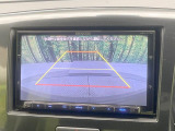【バックカメラ】駐車時に後方がリアルタイム映像で確認できます。大型商業施設や立体駐車場での駐車時や、夜間のバック時に大活躍!運転スキルに関わらず、今や必須となった装備のひとつです!
