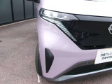 LEDヘッドランプ装備で、明るく安全に夜道もサポートしてくれます。