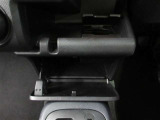 トヨタ認定中古車の場合、トヨタが定める厳しい基準をクリアし、まるまるクリン+保証+車の状態がわかる車両検査証明書の3つがセットされたとても安心なお車です♪