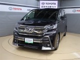 トヨタ認定中古車の安心感はそのままに、まるごとクリーニングと同等商品の当社「キラリフレッシュ」を簡素化し、お買い求めやすくした商品が、「トヨタ認定中古車ライト」です。