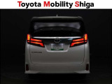 リヤのコンビネーションランプは後続車からも確認しやすいデザインです。