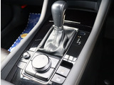 『1台』のお車に対して、こだわって仕入れを行っております。オプション装備装着車となります!