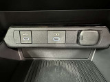 シガーソケット用の充電器が使用可能です!