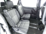 ゆとりある広々とした車内空間は、ドライブを始め買い物やレジャーなど、幅広く活躍します。一人でもみんなとでもお出かけを楽しみましょう!
