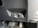ビルトインタイプのETC車載機です。見た目もスマートで料金所通過もキャッシュレスです。