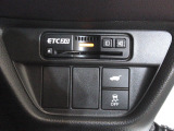 ETC付。高速道路の料金所はキャッシュレスで通過です。サービスエリア等にあるスマートインターの出入りも利用可能でとっても便利。ご納車後すぐにお使い頂けるようセットアップしてのお渡しとなります。