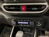 オートエアコン♪お好みの温度に設定するだけで車内を快適空間にしてくれますよ♪