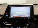 バックモニターを装備しています。車庫入れ時等に車両後方が確認出来るのでとても便利です。