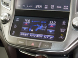 使いやすさや安全性を追求したステアリング周り!高級車ゆえにスイッチ類が多いのも特徴ですね!考え尽くされた配置ですぐに使いこなす事が出来ますのでご安心下さい!是非、体感してみて下さい!!